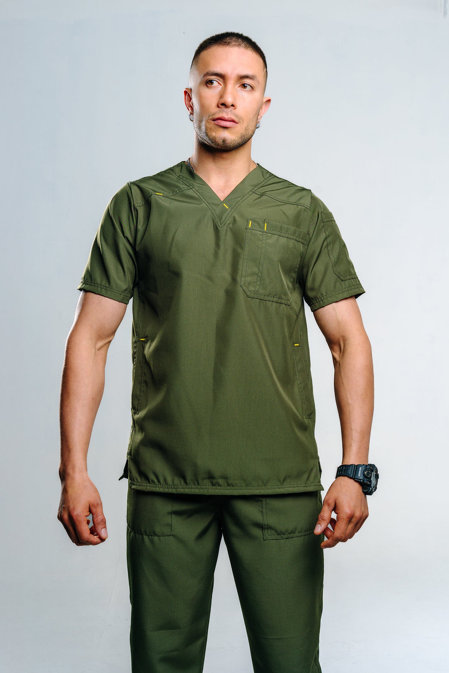 UNIFORME ANTIFLUIDO  CABALLERO PIONERO