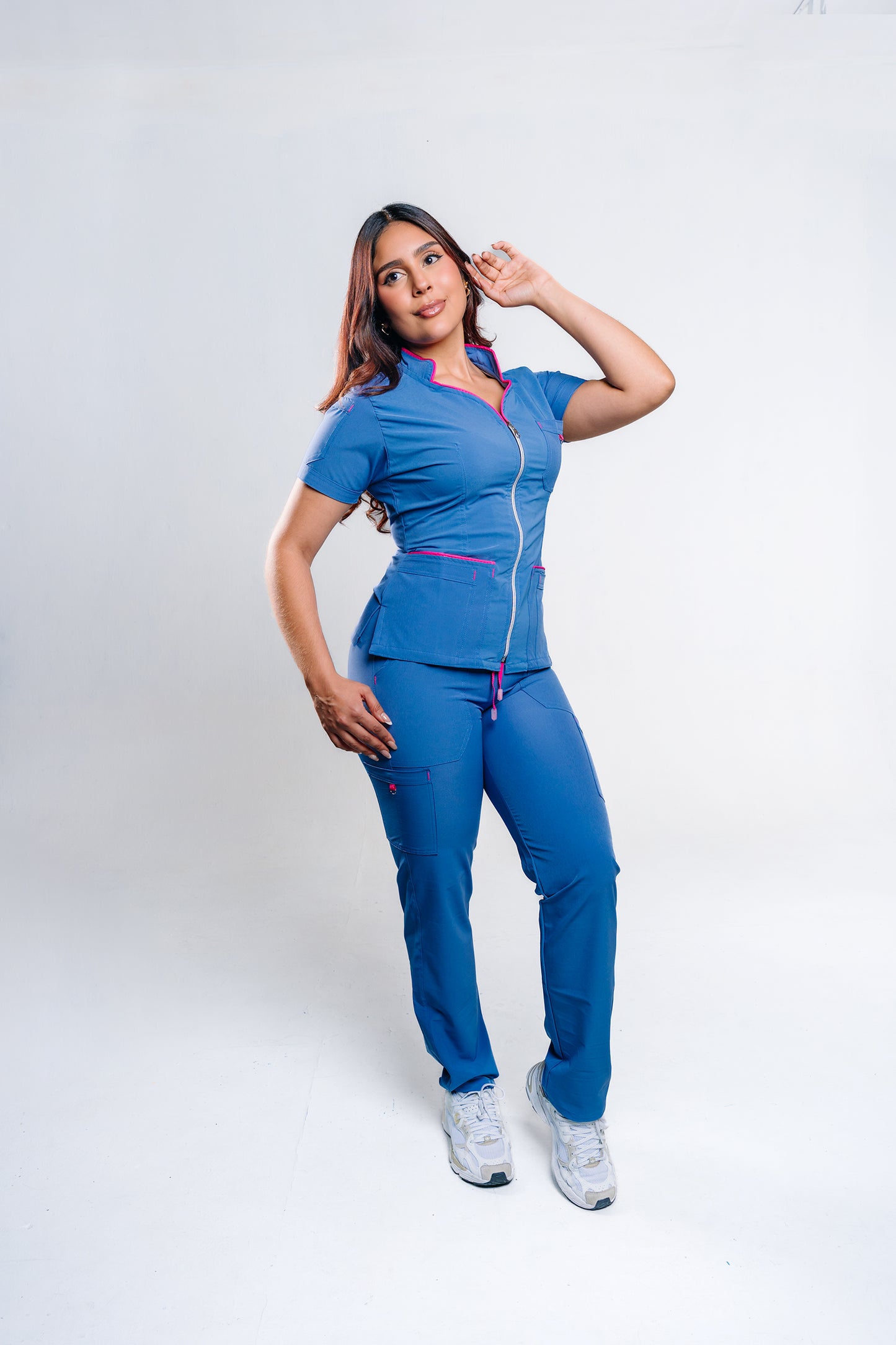 UNIFORME ANTIFLUIDO DAMA  PRINCESAS KAIRA